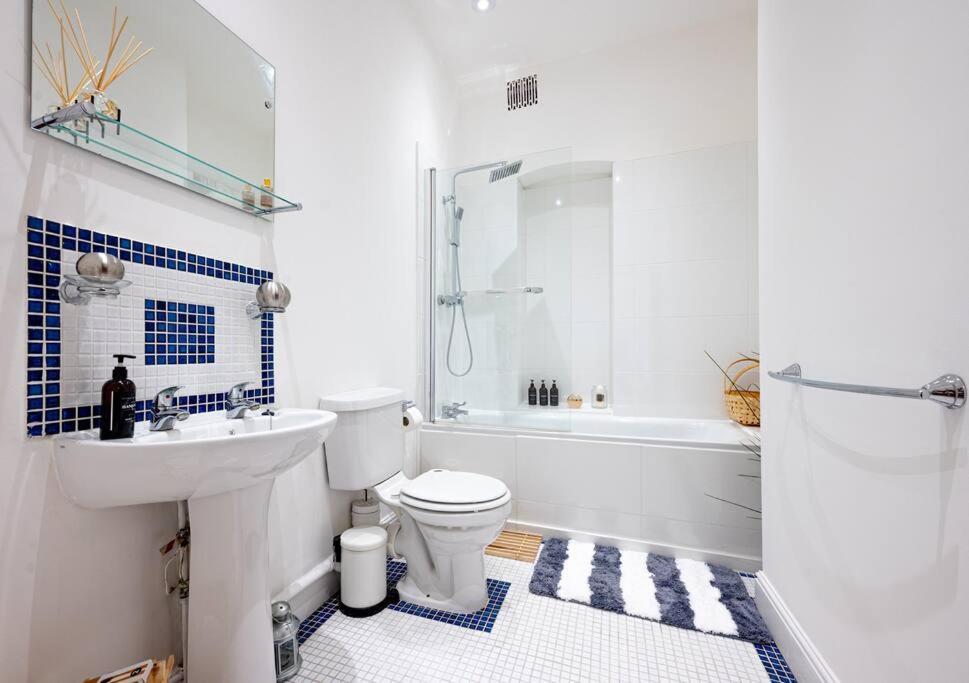 Cosy Flat In Central Ldn Payment To The Host Lejlighed London Eksteriør billede